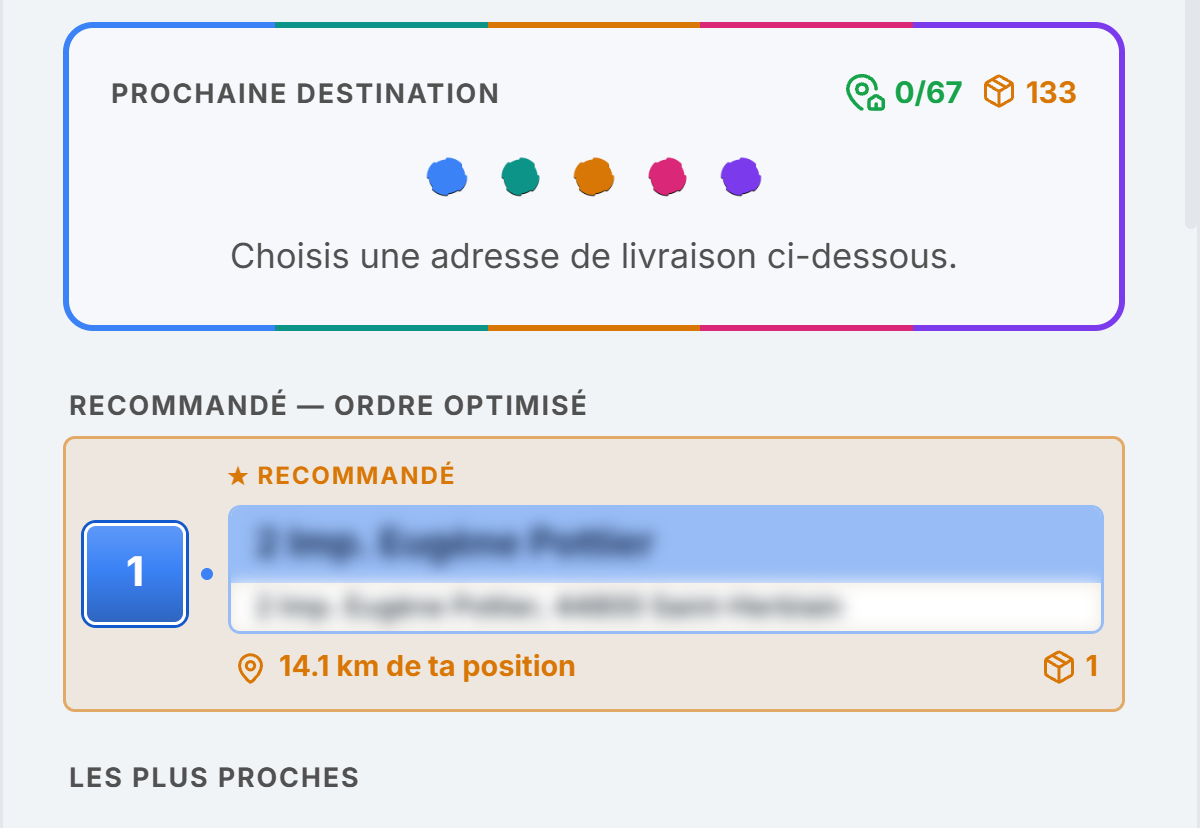 Écran ATEQO : la destination recommandée et les arrêts les plus proches